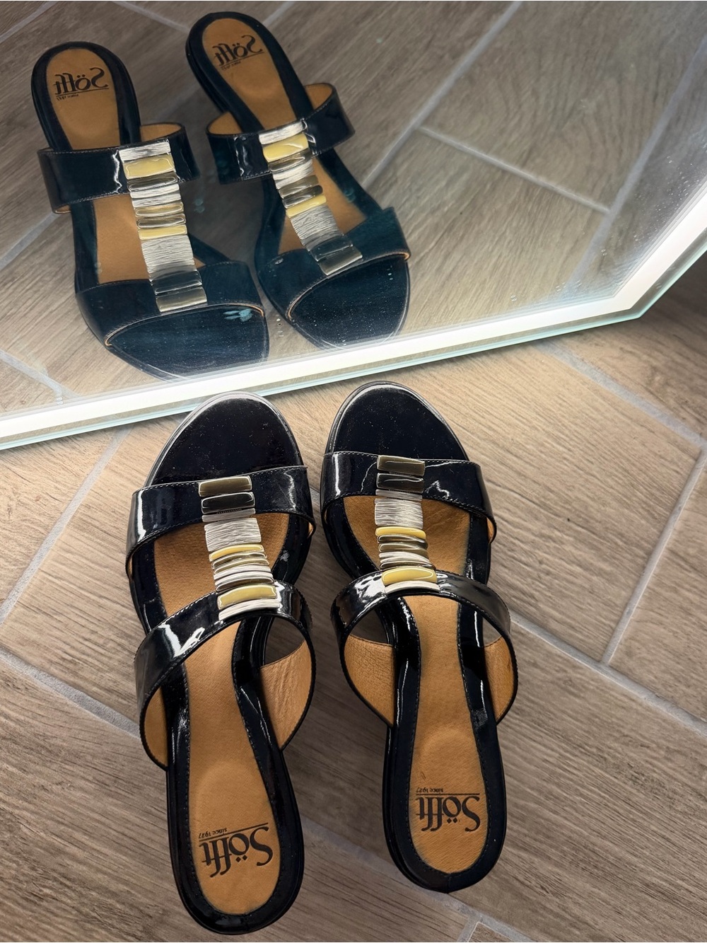 Sofft slip on sandal wedge